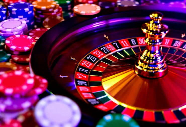 maxwin889 live-dealer blackjack table with professional dealer and multi-camera setup
