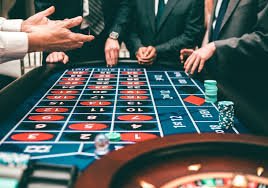 Money Train rapid-play card interface showing Andar Bahar and Teen Patti game boards